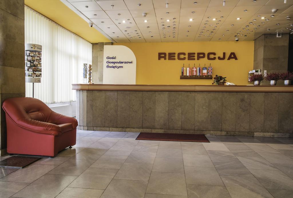 Hotel Accademia Ostrowiec Swietokrzyski Exterior photo